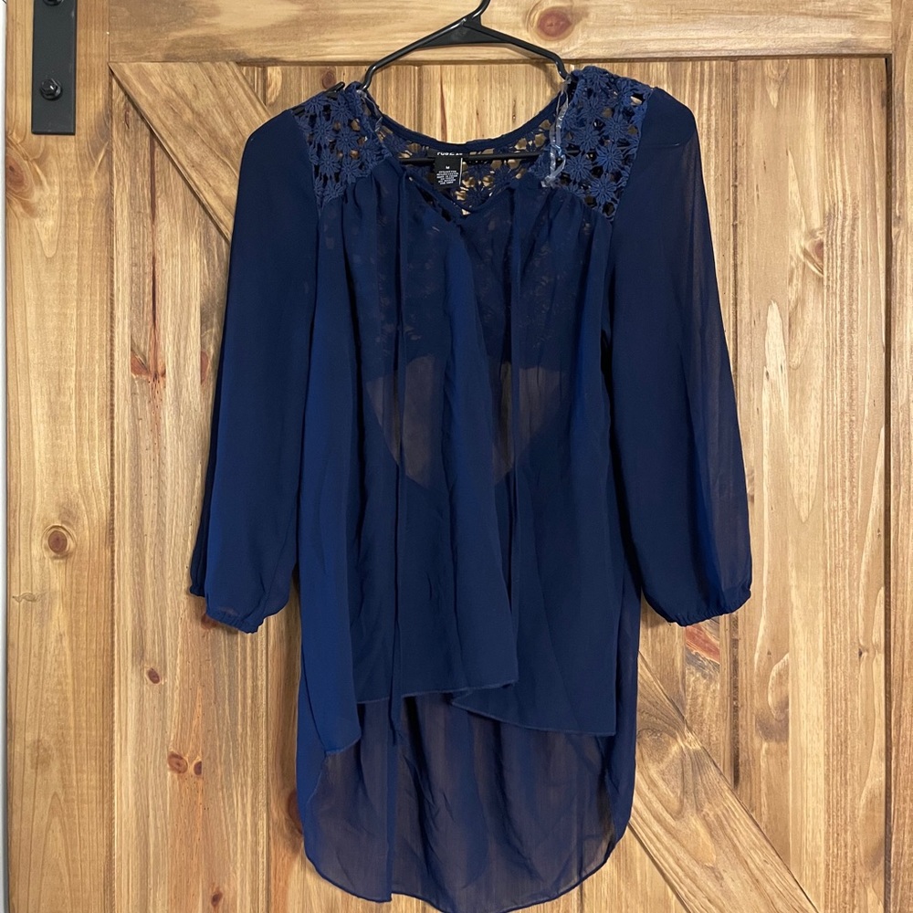 Sheer Rue 21 top